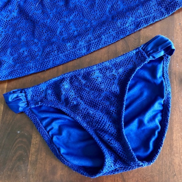 Super Cute Deep Blue Tankini - Picture 3 of 4